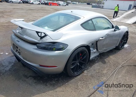 2020 Porsche 718 Cayman Gt4 z USA, uszkodzony, nr VIN WP0AC2A82LK289130